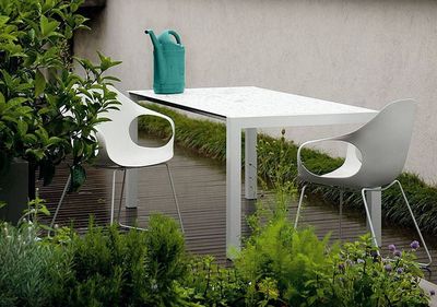 table d'exterieure minimaliste à geneve