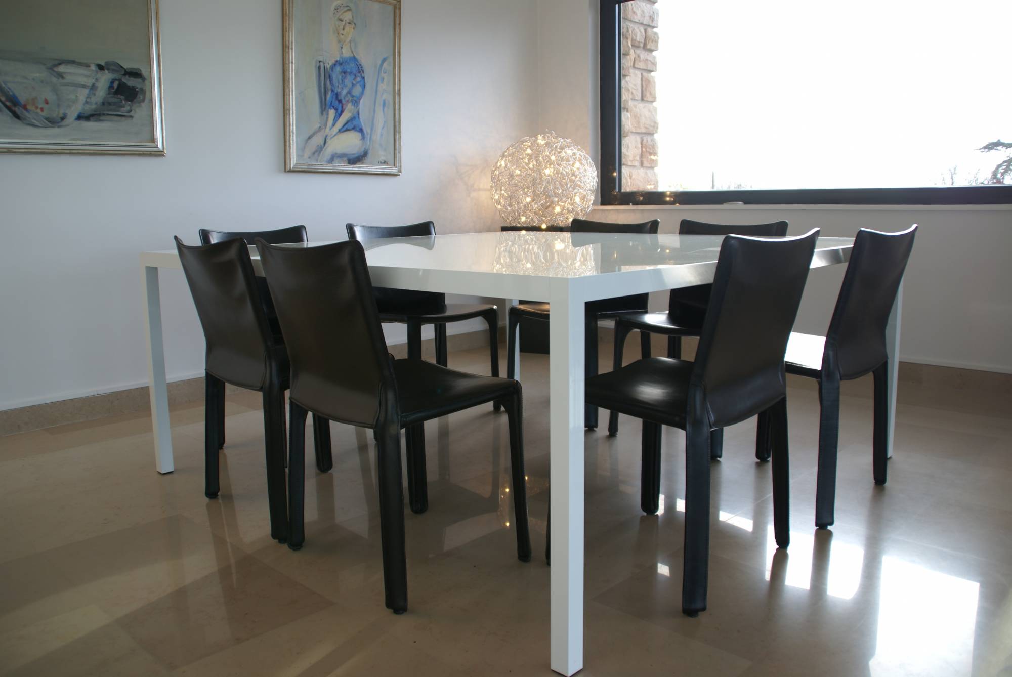 Arrivetz Lyon : Mobilier de Designer Poltrona Frau, Cassina et Plus dans les Monts d’Or