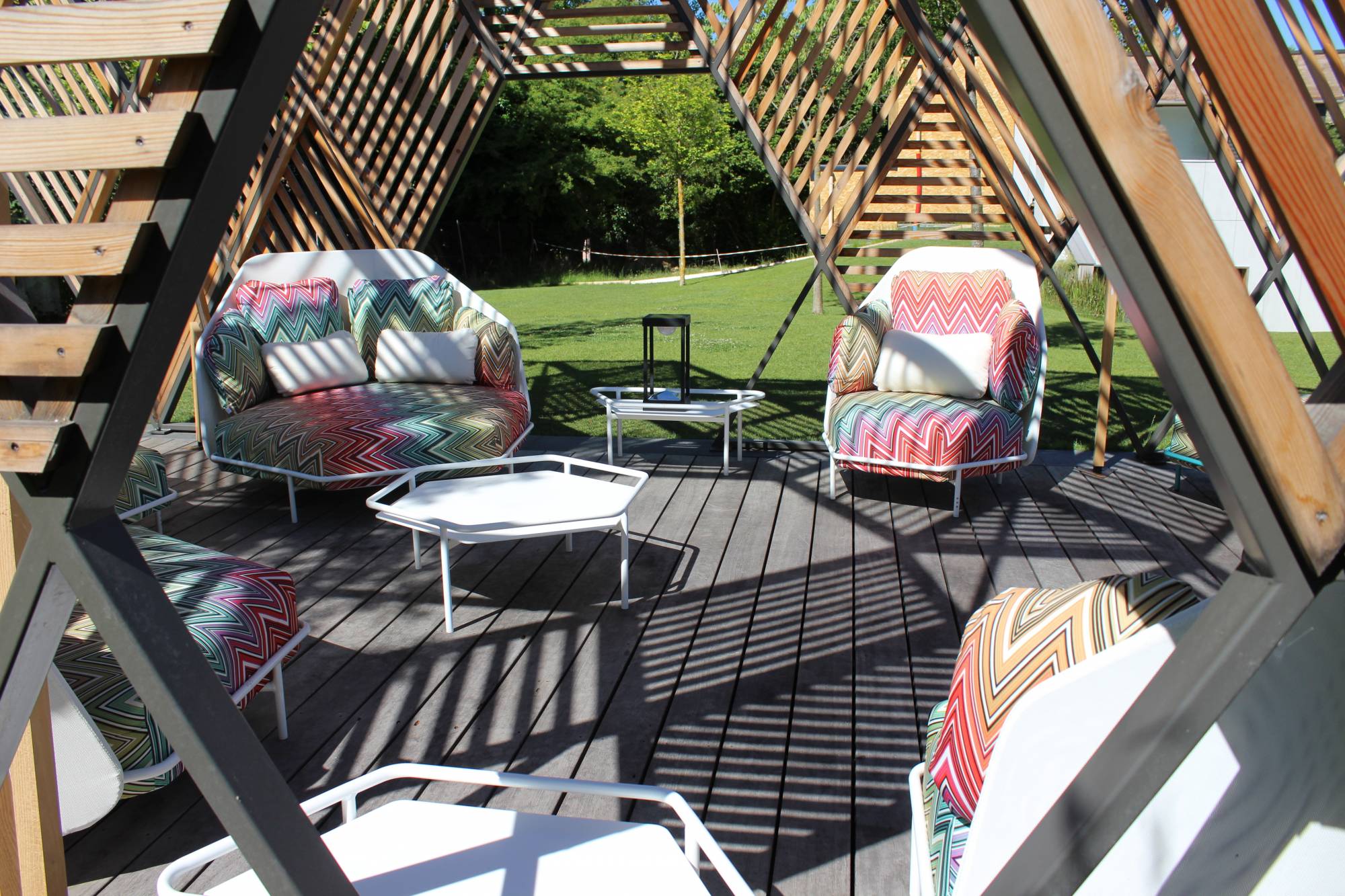 Rénovation et Décoration de Maisons à Lyon avec Arrivetz – CASSINA, KNOLL, VITRA
