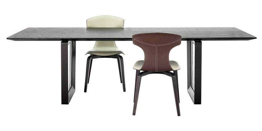 Table Bolero Poltrona Frau : Élégance et Légèreté par Roberto Lazzeroni à Lyon