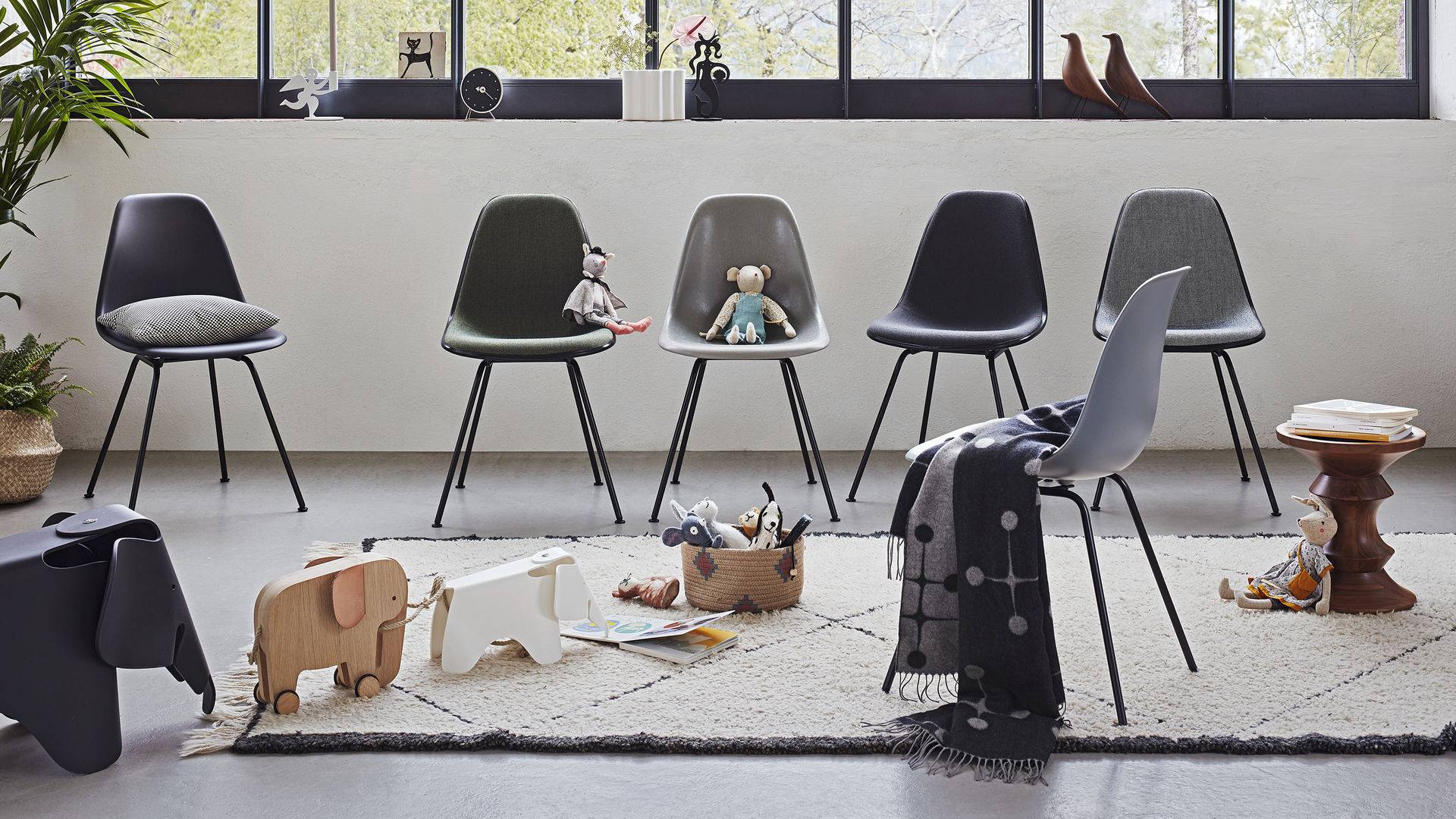 DSX Eames Plastic Armchair