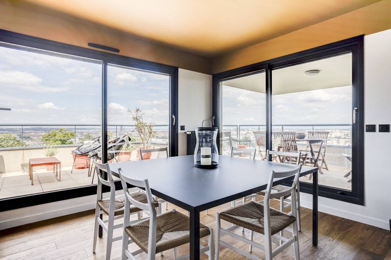 Mobilier de Designer à Lyon : Projet Élégant avec Cassina, MDF Italia et Vitra