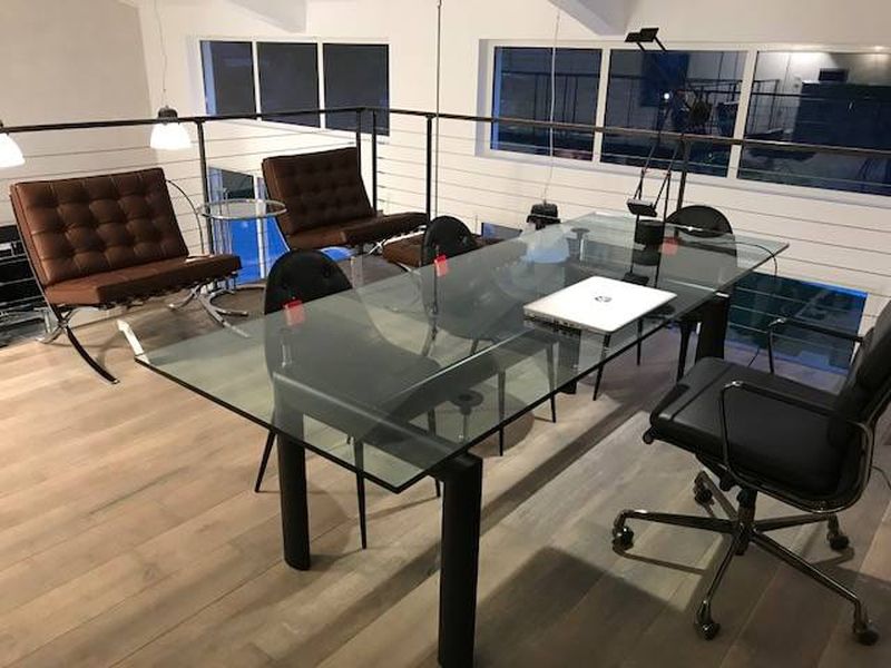 Maison (arrière pays cannois)