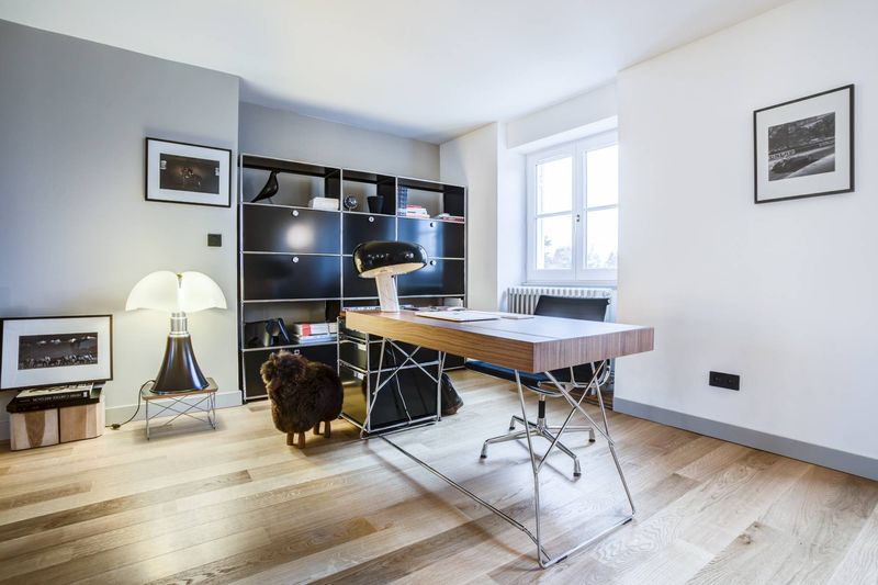 Appartement Duplex à Lyon Meublé par Arrivetz – Design Vitra, Knoll et Flos