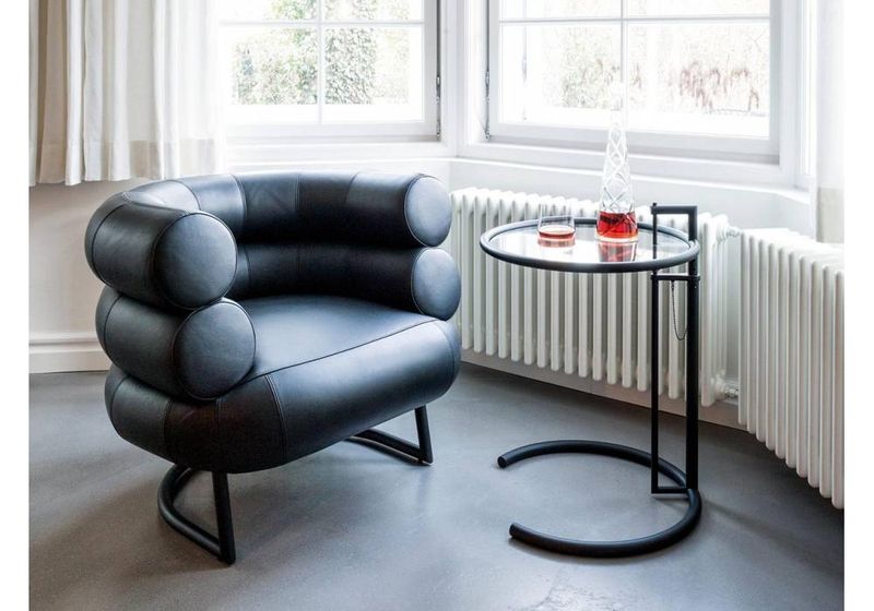 Adjustable Table E 1027 d’Eileen Gray à Lyon : Table d’Appoint Design Iconique