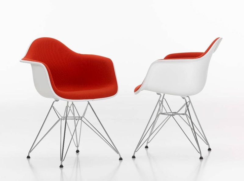 DAR : le fauteuil iconique en plastique design à Lyon
