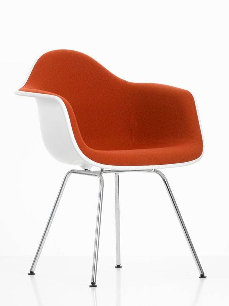 Plastic Armchairs DAX : confort et design accessible