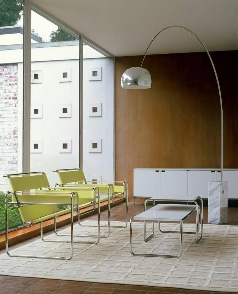 Table basse Laccio de Marcel Breuer : Mobilier design en acier tubulaire à Lyon