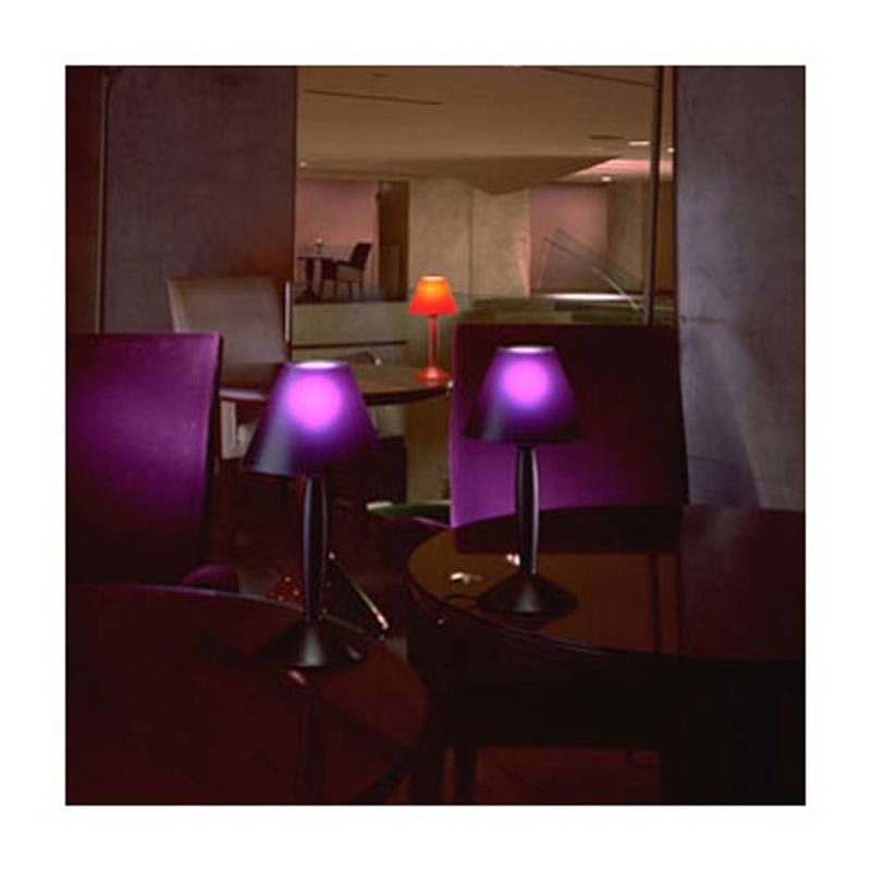 Lampe Miss Sissi à Lyon - Luminaire design coloré et original