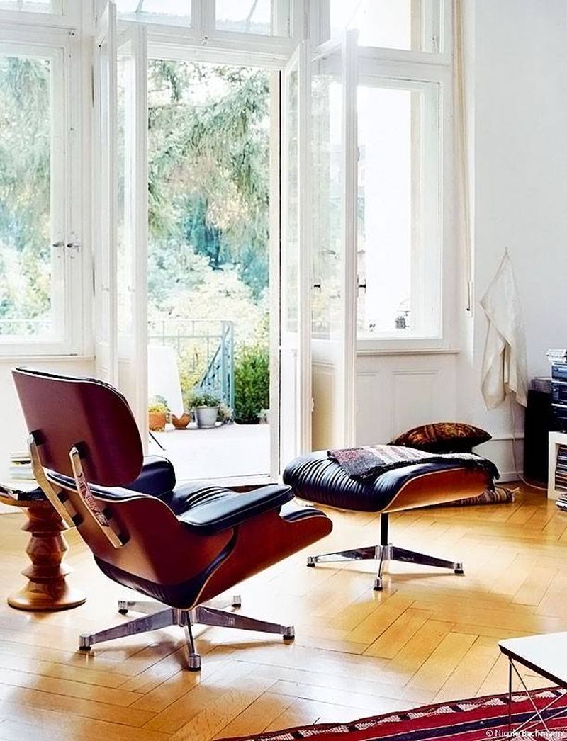LOUNGE CHAIR & OTTOMAN