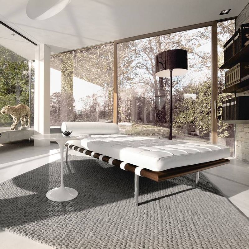 Tables Eero Saarinen à Lyon : Salle à Manger, Guéridons et Tables Basses Design