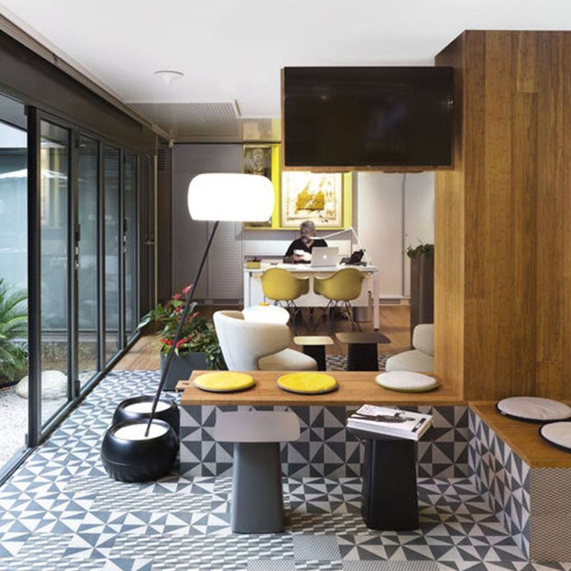 Metal Side Tables chez Arrivetz Lyon : Tables d’Appoint Design et Polyvalentes