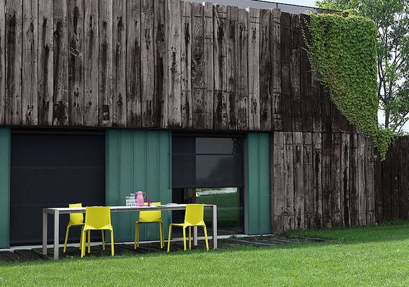 chaise plana lyon kristalia