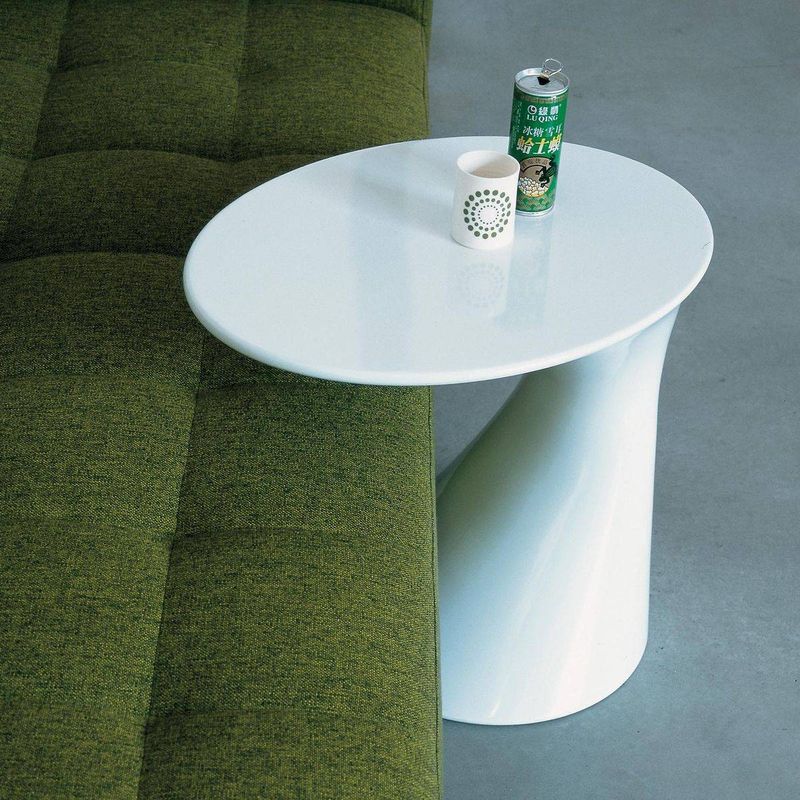 Table d’appoint design TOD à Lyon – Praticité et style pour votre salon